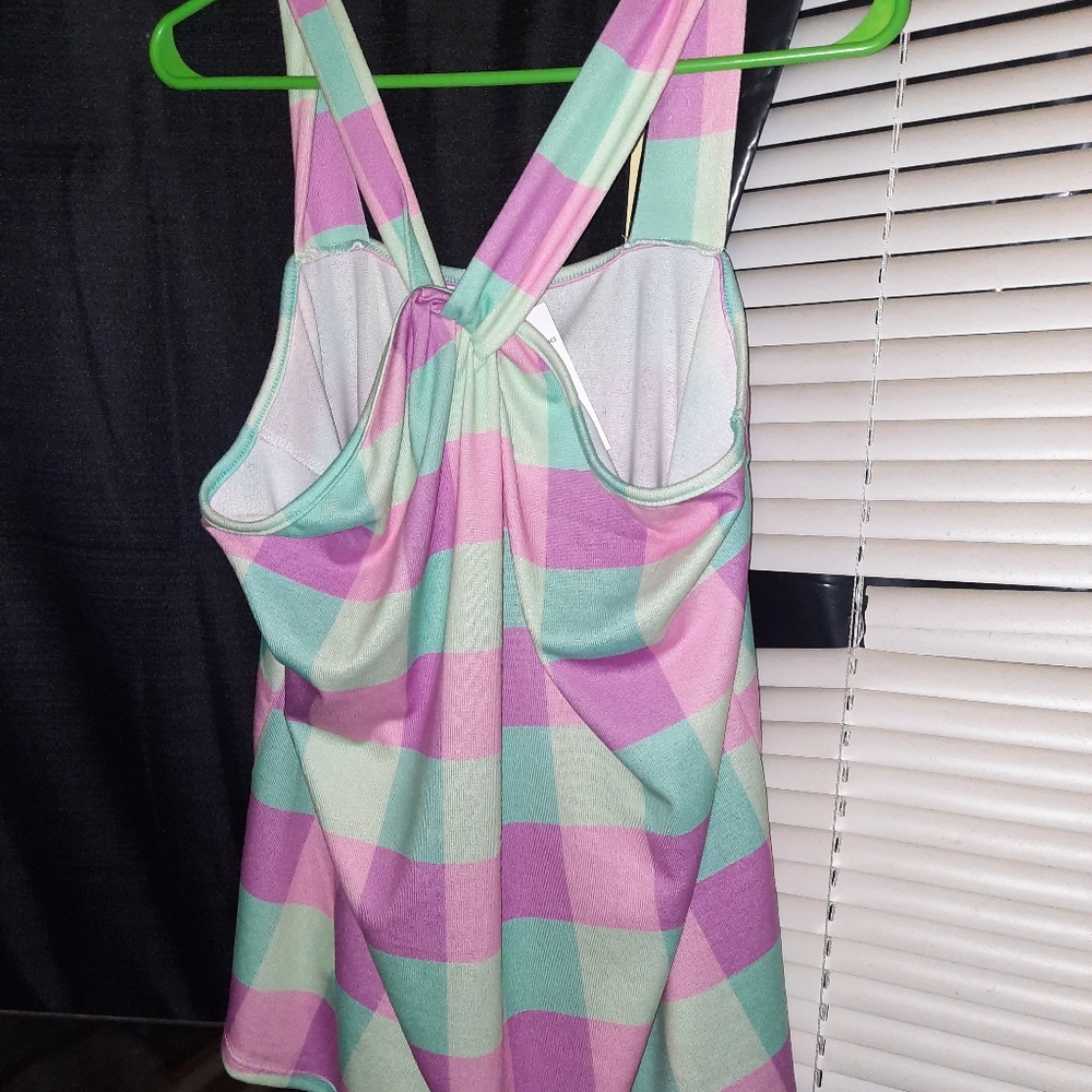 Halter top - Picture 2 of 4